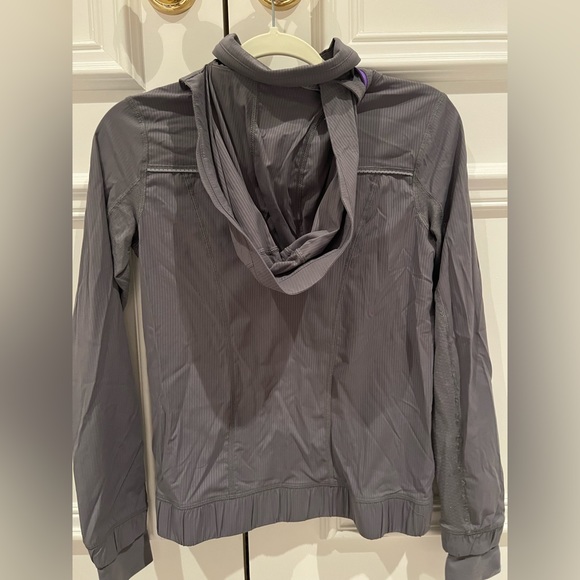 ivivva zip up jacket - Picture 2 of 3